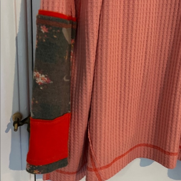 Free People | We The  Free Lovin Leopard Thermal Long Sleeve Shirt Pink Size XS - Picture 4 of 9